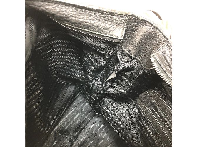 Borsa a spalla in pelle nera Prada VA0802 Nero - vista 14