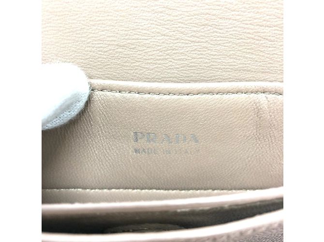 Borsa a spalla in pelle beige Prada BT955X - vista 10