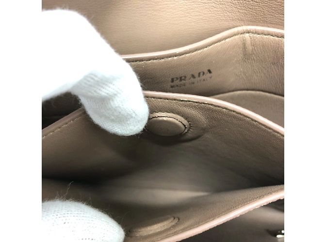 Borsa a spalla in pelle beige Prada BT955X - vista 11