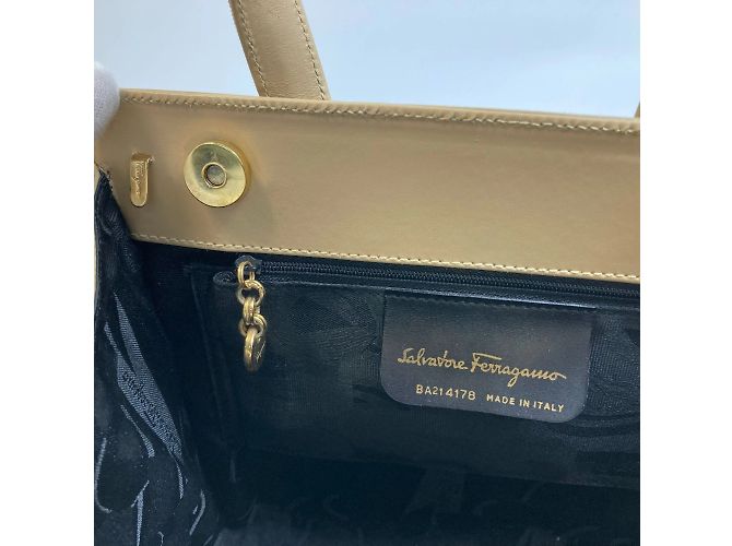 Borsa in pelle beige Salvatore Ferragamo - vista 12