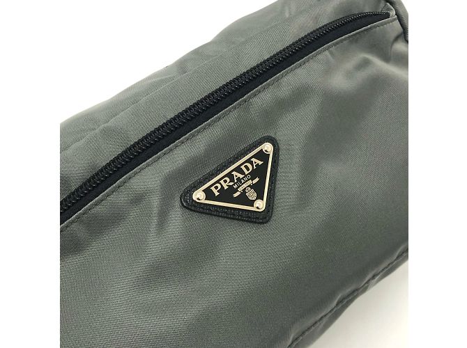 Pochette Triangle Logo Prada 2NA029 in grigio - vista 4