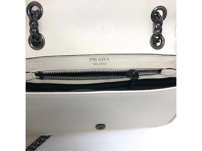 Borsa a Spalla Prada 1BD147 con Borchie Logo Bianco - vista 14