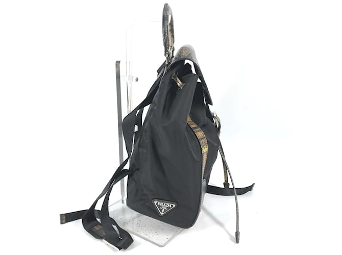Mochila com logo triangular Prada Preto - vista 4
