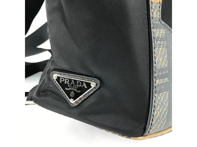 Mochila com logo triangular Prada Preto - vista 8
