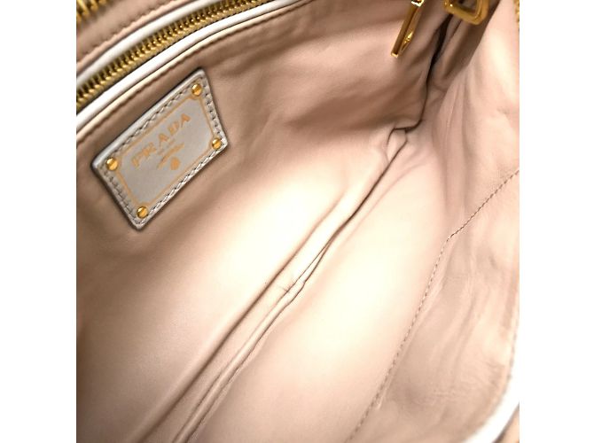 Borsa Clutch Off White di Prada Bianco - vista 5