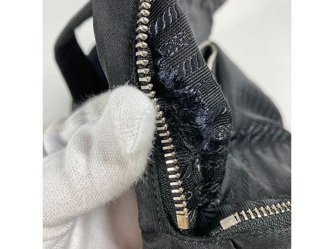 Borsa a mano Prada in tessuto nero - vista 15