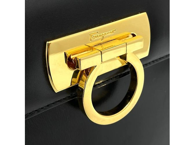 Borsa a Spalla Gancini di Salvatore Ferragamo Nero - vista 8