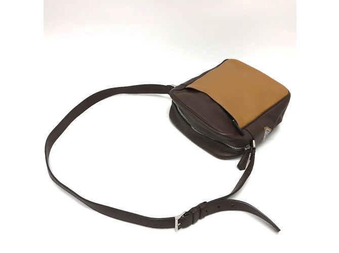 Borsa a spalla in pelle marrone Prada - vista 6