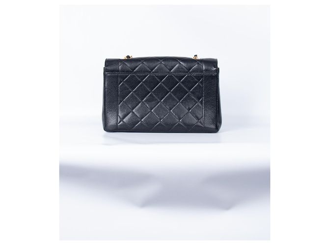 Borsa Chanel Diana Medium in pelle caviar nera Nero - vista 3