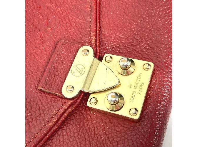 Cartera de Cadena Monogram Empreinte Louis Vuitton Roja - vista 8