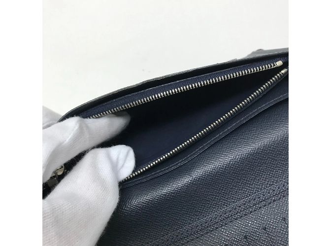 Louis Vuitton Epi Long Wallet in Navy Navy blue - view 8