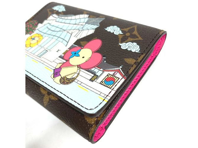 Billetera Trifold Vivienne Monogram Louis Vuitton Castaño - vista 5