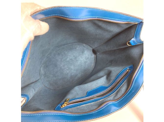 Borsa tote Epi Louis Vuitton in blu Toledo - vista 16