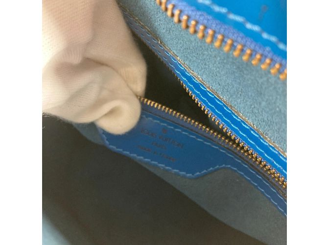 Borsa tote Epi Louis Vuitton in blu Toledo - vista 17