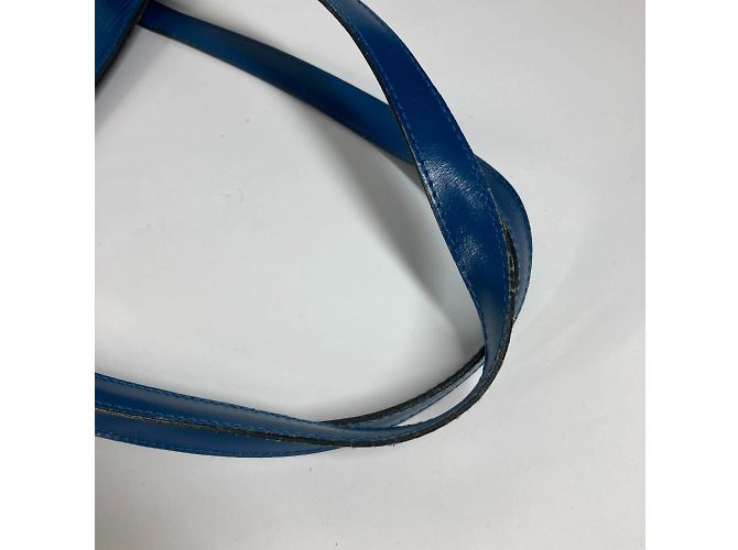 Borsa tote Epi Louis Vuitton in blu Toledo - vista 6