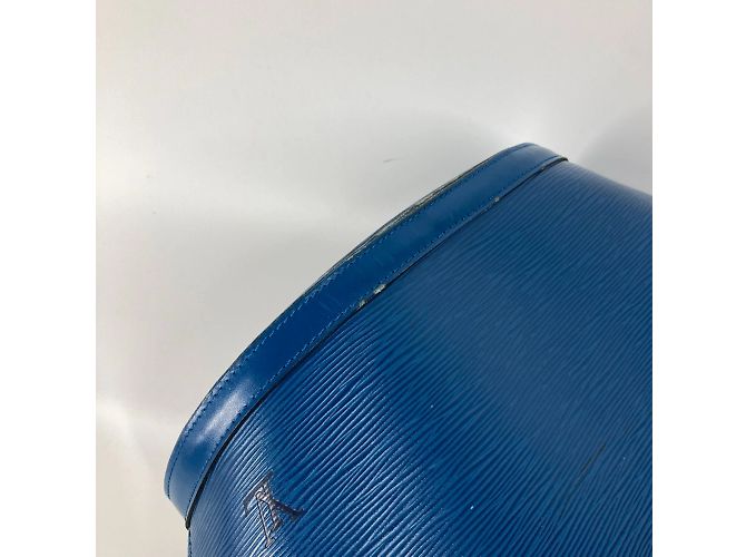 Borsa tote Epi Louis Vuitton in blu Toledo - vista 9