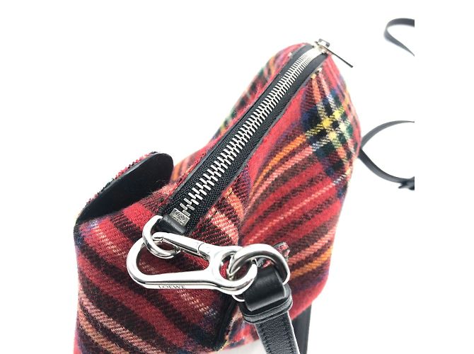 Loewe 118.50.M93 Schultertasche mit Karomuster Rot - Ansicht 4