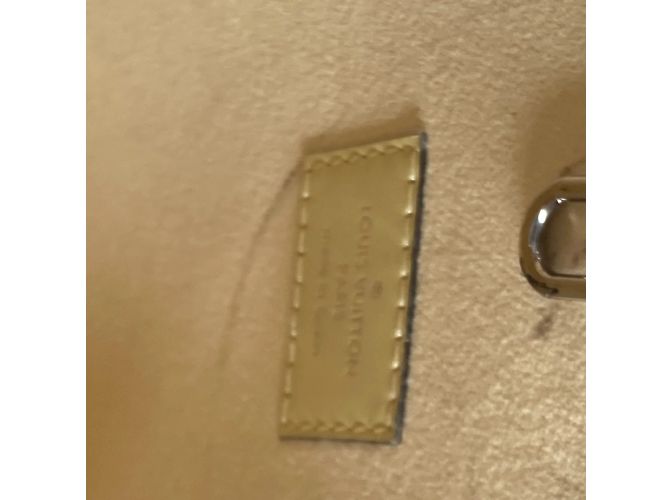 Borsa tote Epi Louis Vuitton Giallo - vista 15