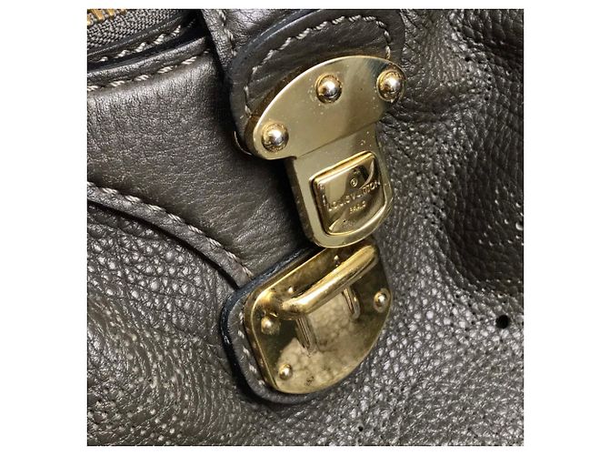 Borsa a spalla Monogram Mahina M95768 di Louis Vuitton Marrone - vista 11