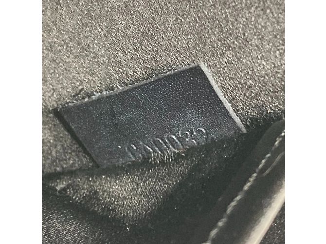 Borsa per occhiali Monogram M92234 di Louis Vuitton Nero - vista 13