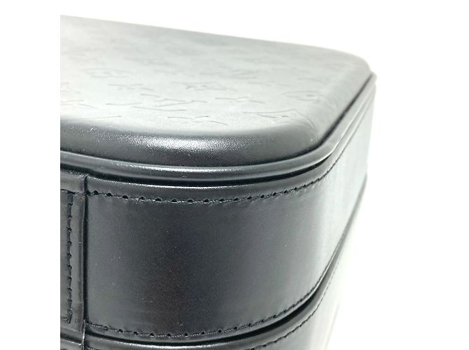 Borsa per occhiali Monogram M92234 di Louis Vuitton Nero - vista 6