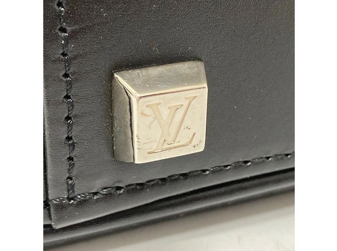 Borsa per occhiali Monogram M92234 di Louis Vuitton Nero - vista 9