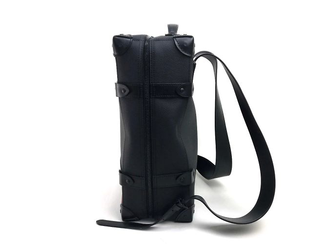 Zaino Louis Vuitton Taiga Rainbow Nero - vista 5