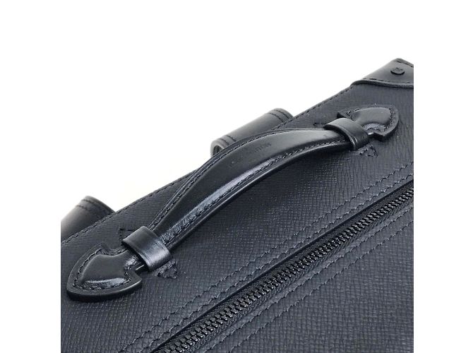 Zaino Louis Vuitton Taiga Rainbow Nero - vista 9
