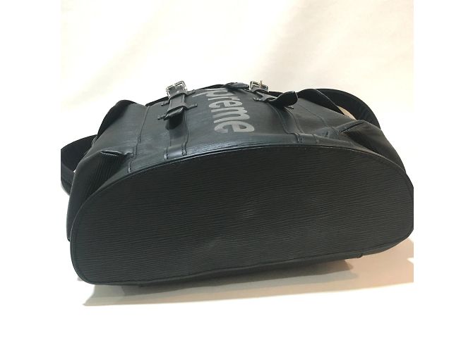 Zaino Epi Supreme M53413 di Louis Vuitton Nero - vista 6