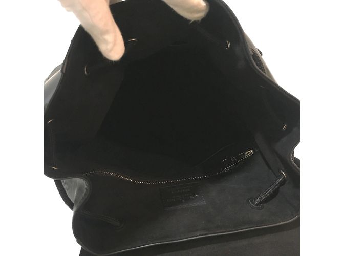 Zaino Epi Supreme M53413 di Louis Vuitton Nero - vista 8
