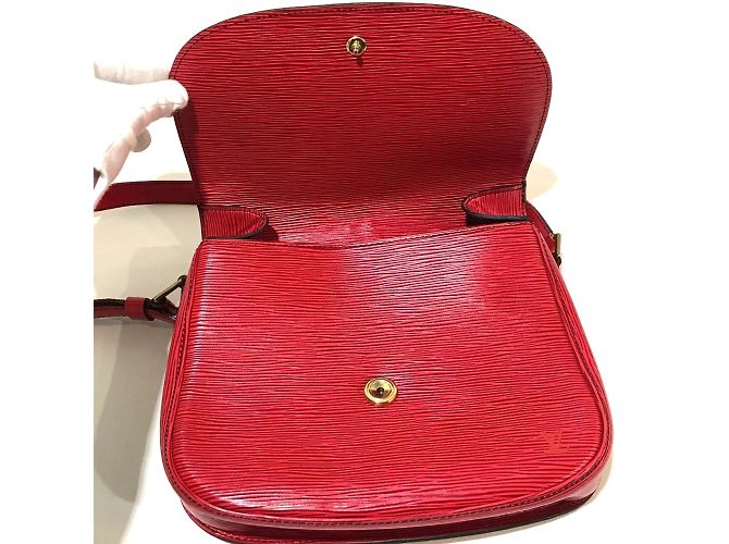 Bolso de Hombro Epi Louis Vuitton Roja - vista 10
