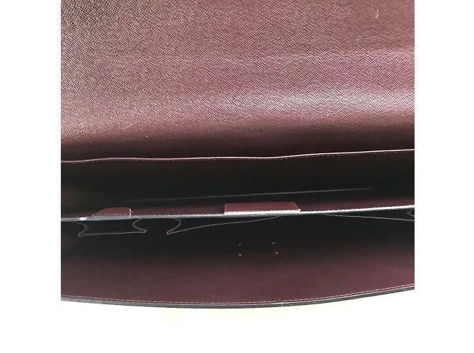 Borsa Louis Vuitton Taiga Marrone - vista 8
