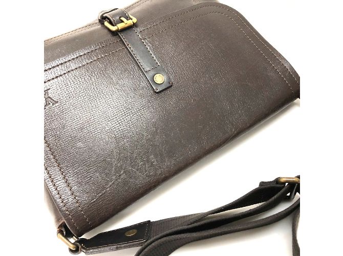Borsa a Spalla Utah M92994 di Louis Vuitton Marrone - vista 8