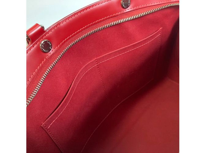Borsa Epi M4030E di Louis Vuitton Rosso - vista 14