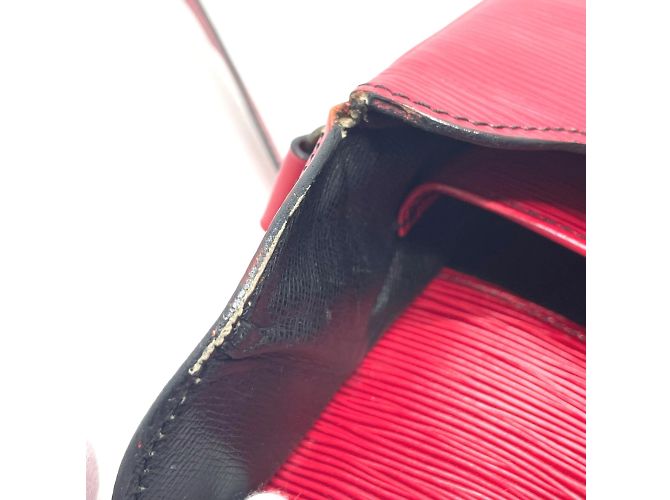 Borsa Pochette Epi Louis Vuitton Rosso - vista 10