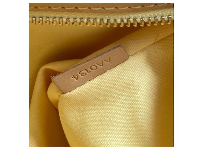 Borsa a mano Monogram Vernis M90108 di Louis Vuitton Giallo - vista 14