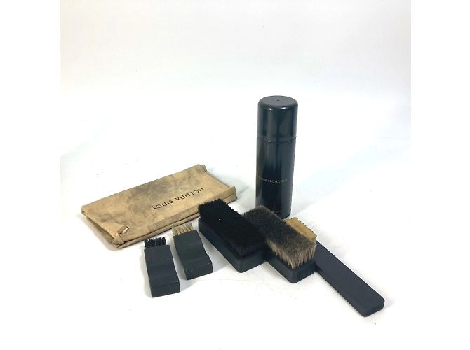 Set di Pochette con Pennello e Spray Monogramma Louis Vuitton Marrone - vista 3