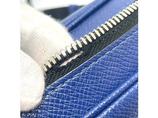 Borsa a spalla Taiga M33437 di Louis Vuitton Blu - vista 9