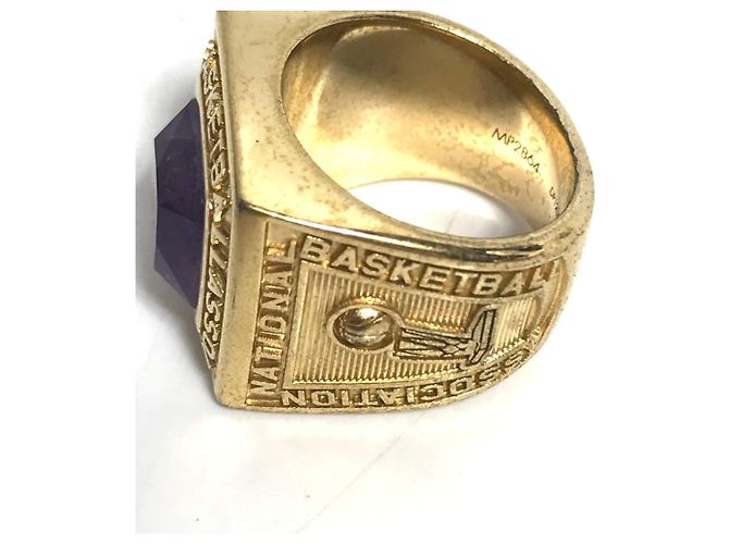Anello di accessori Louis Vuitton MP2864 LV x NBA Porpora - vista 2