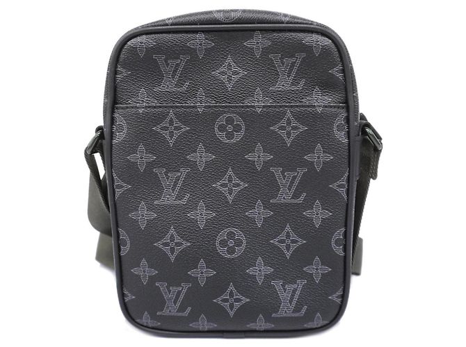 Borsa a Spalla Louis Vuitton Monogram Eclipse Vivienne M43677 Danube PM Nero - vista 11