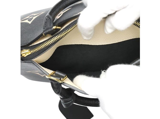 Sac à épaule Monogram Empreinte Louis Vuitton Noir - vue 15