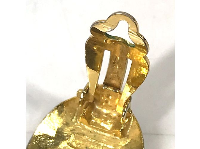 Timeless Vintage Gold Clip Ohrringe von Chanel Golden - Ansicht 10