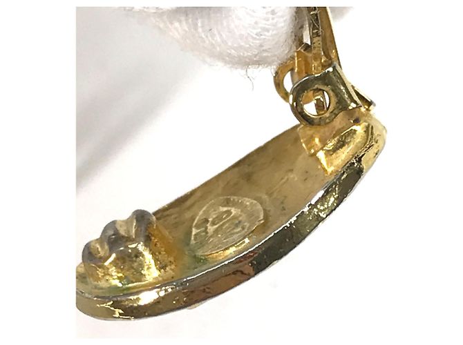 Timeless Vintage Gold Clip Ohrringe von Chanel Golden - Ansicht 12