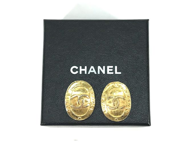 Timeless Vintage Gold Clip Ohrringe von Chanel Golden - Ansicht 15