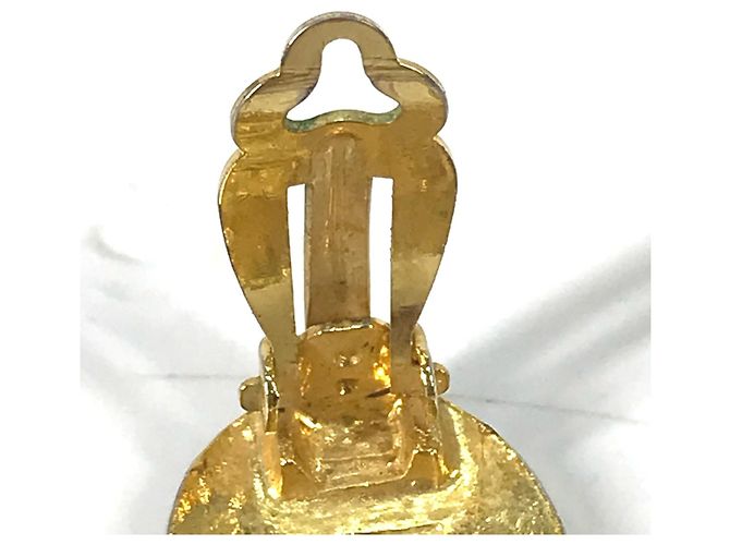 Timeless Vintage Gold Clip Ohrringe von Chanel Golden - Ansicht 9