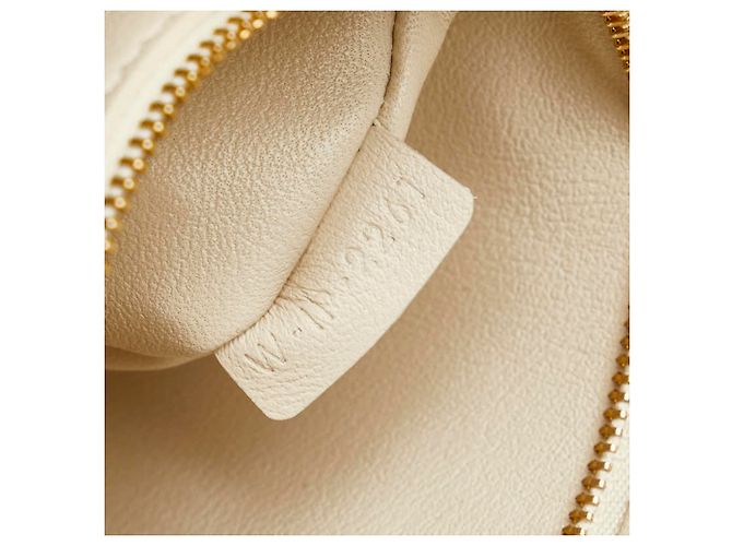 Céline Borsa a Spalla Tabù Media Celine Bianco - vista 11