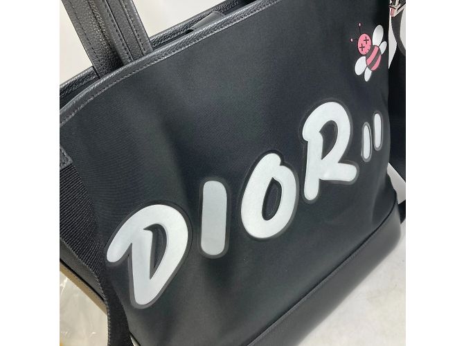 Christian Dior Borsa tote Dior Homme KAWS Collaboration Nero - vista 12