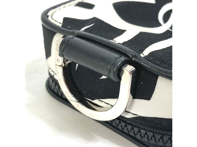 Christian Dior Dior Homme Bicolor Pouch White - view 9