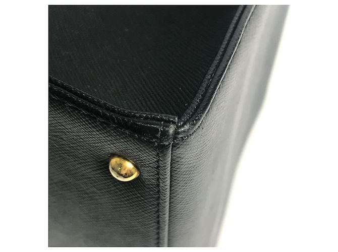 Schwarze Lederhandtasche von Givenchy - Ansicht 5