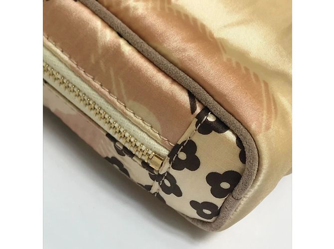 Set di cuscini e pochette per maschera per gli occhi Chanel Pink Rosa - vista 13